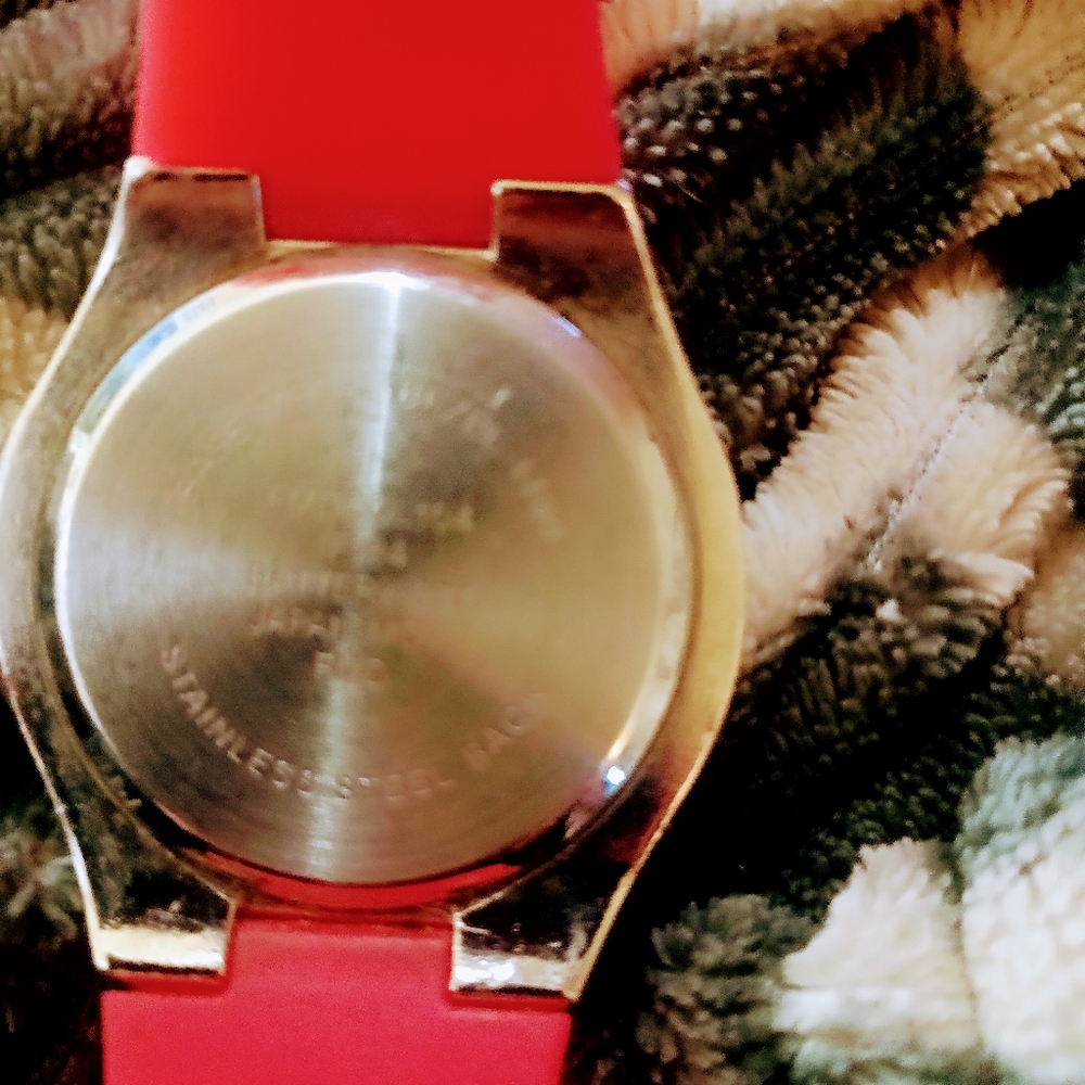 Watch - Picture 3 of 3